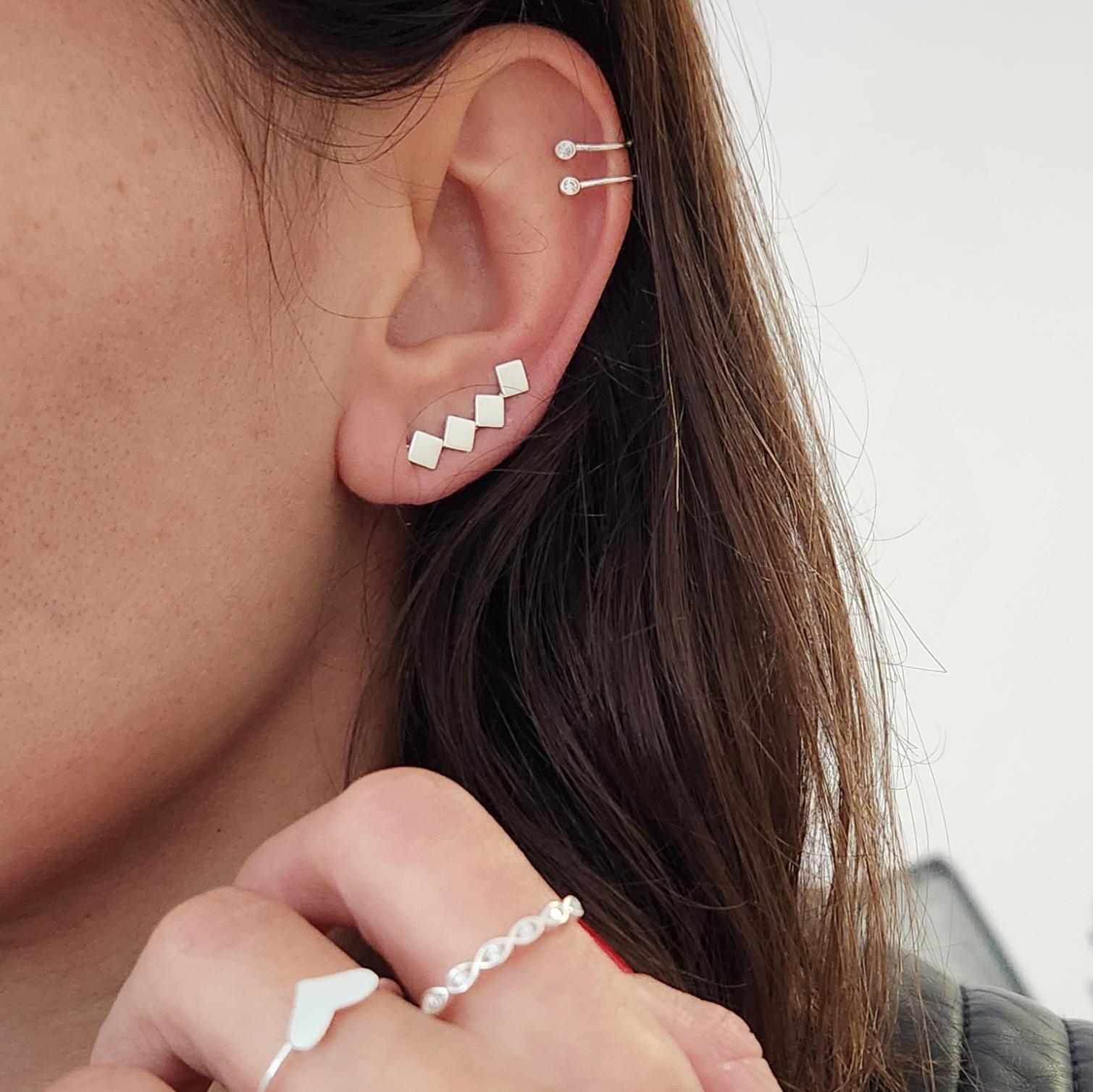 Brinco Earcuff Quadrada